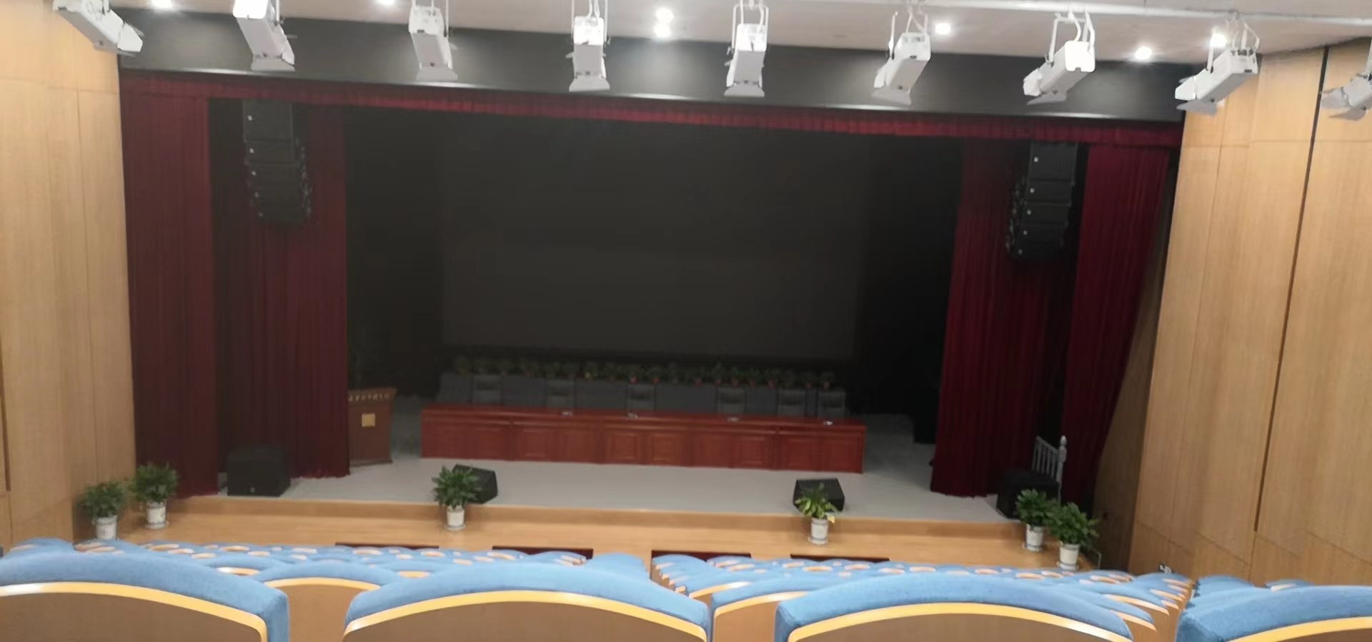 連云港市圖書館多功能報(bào)告廳